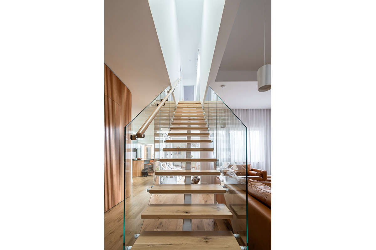 Building Evolution, aluminium windows and doors, valley windows