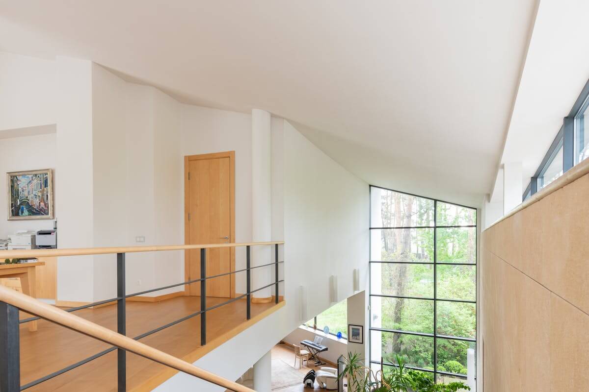 How Window Placement and Size Influence Energy Efficiency in Melbourne Homes