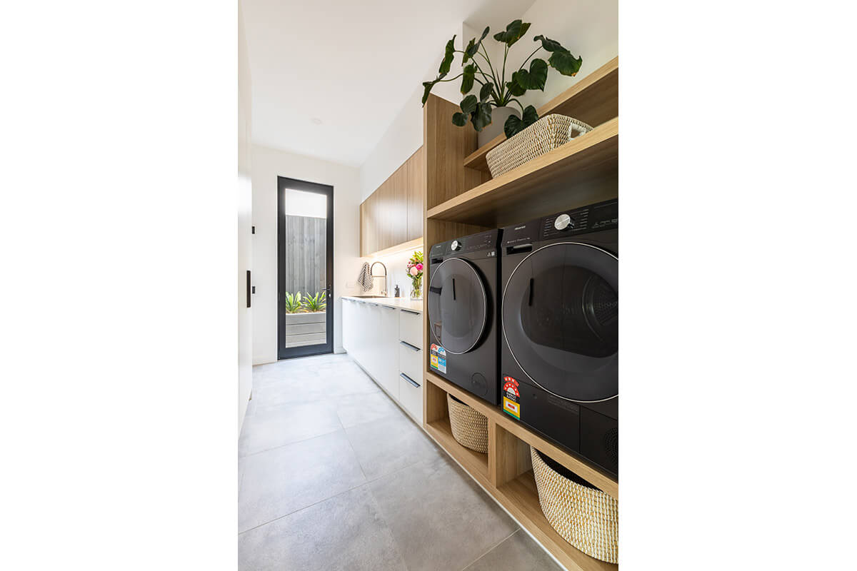 Eltcon, aluminium windows and doors, valley windows